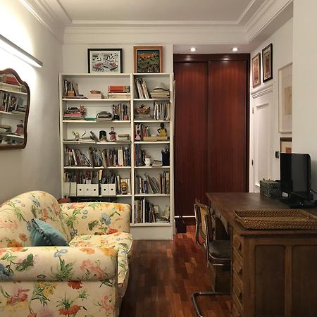 Habitacion Grande Y Confortable Con Bano Privado Junto A Guggenheim Більбао Екстер'єр фото